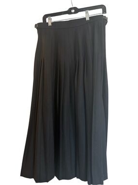 Burberry Black Pleated Maxi Skirt